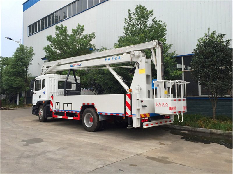 程力威牌CLW5110JGKD6高空作業(yè)車(chē)