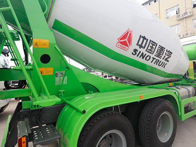 雙11豪沃TX輕量化12方攪拌車價(jià)格