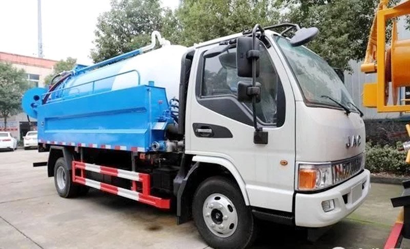 江淮駿鈴的清洗吸污車