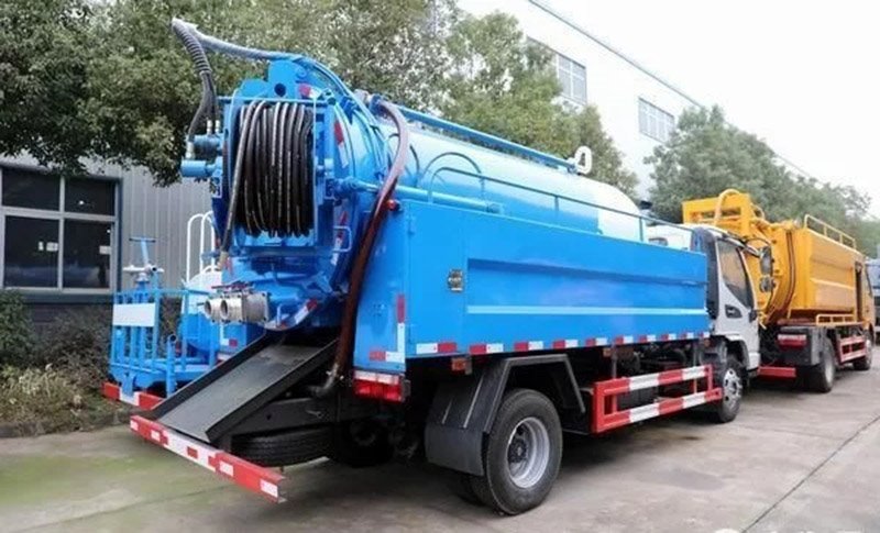 江淮駿鈴的清洗吸污車