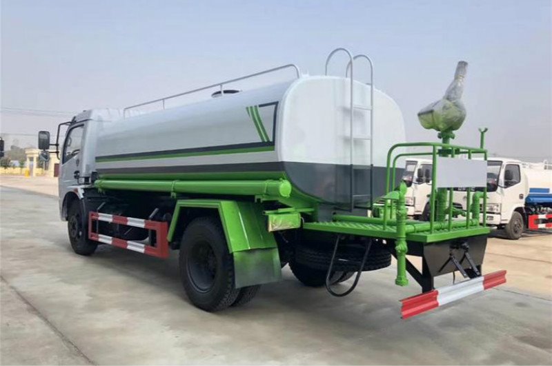灑水車廠家主打車型 東風(fēng)后雙橋國六環(huán)衛(wèi)灑水車
