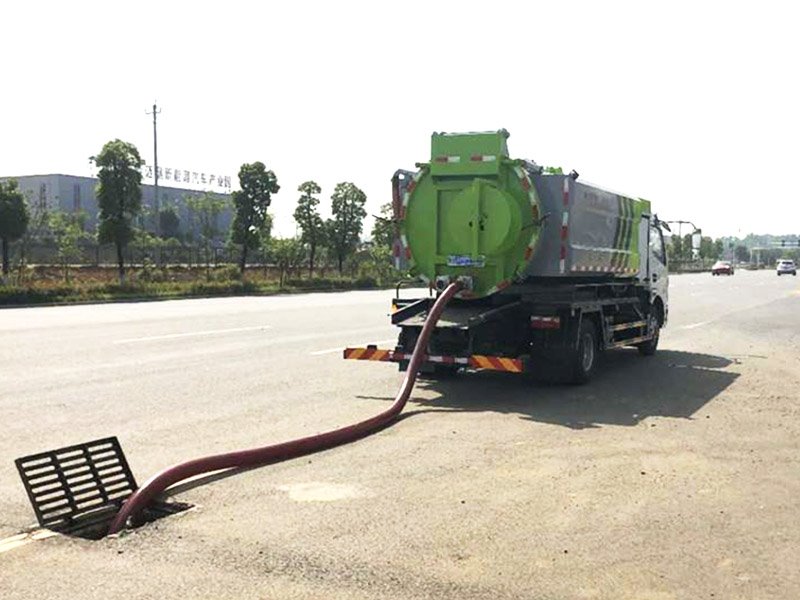 東風(fēng)天錦10方清洗吸污車