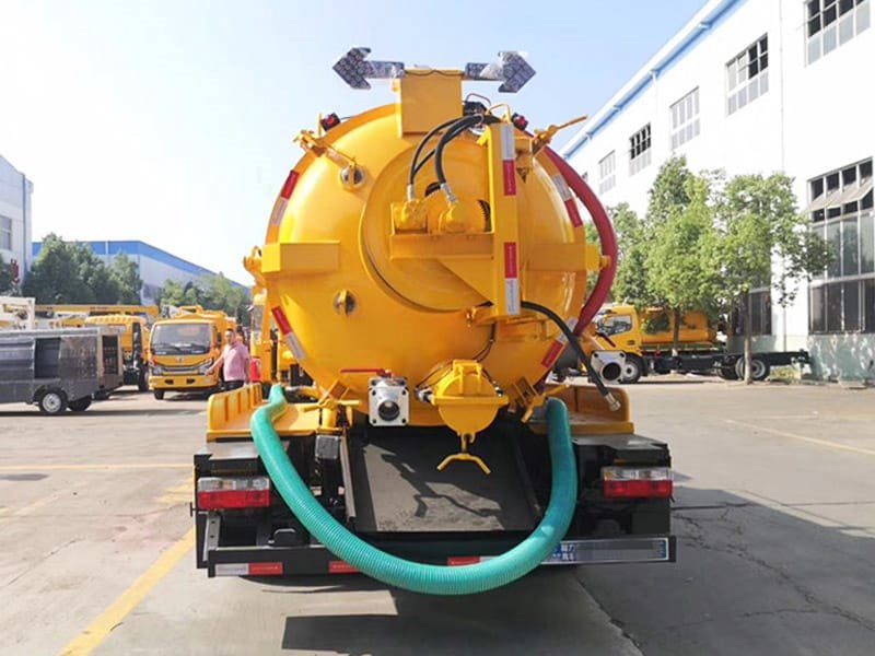 東風(fēng)凱普特10方清洗吸污車