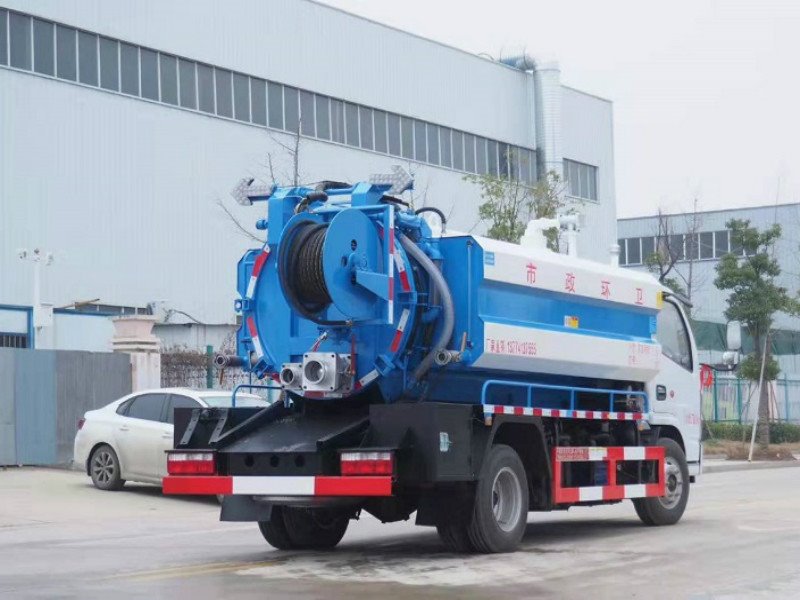 國六東風(fēng)多利卡5方吸污車 清洗吸污的“高手”