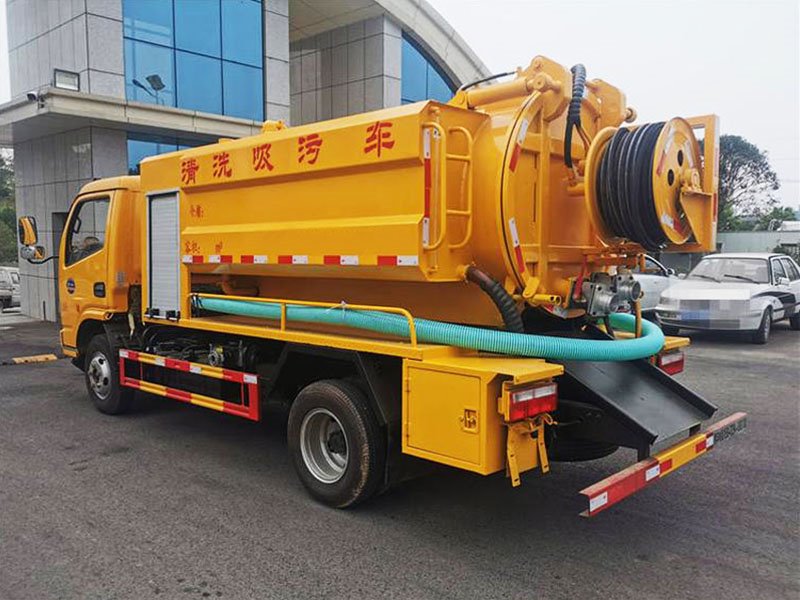 新款清洗吸污車(chē)多少錢(qián)一輛