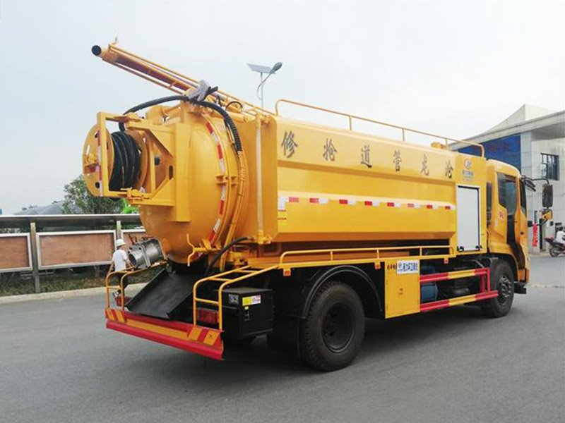 東風(fēng)天錦高壓清洗吸污車價(jià)格