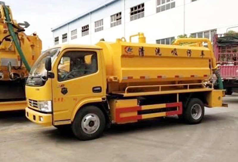 東風(fēng)多利卡清洗吸污兩用車