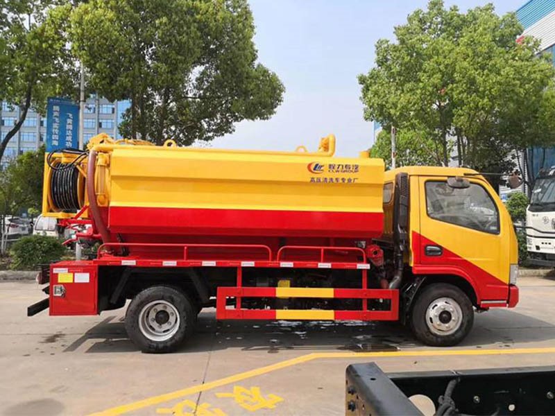 高壓清洗吸污凈化車報(bào)價(jià)