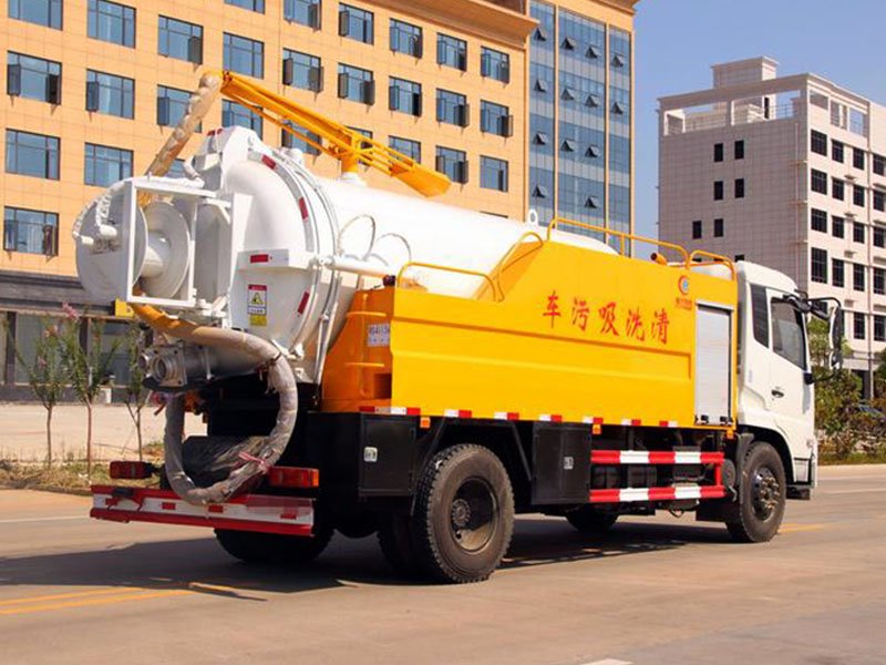 東風(fēng)多利卡吸污清洗車(chē)廠家供貨