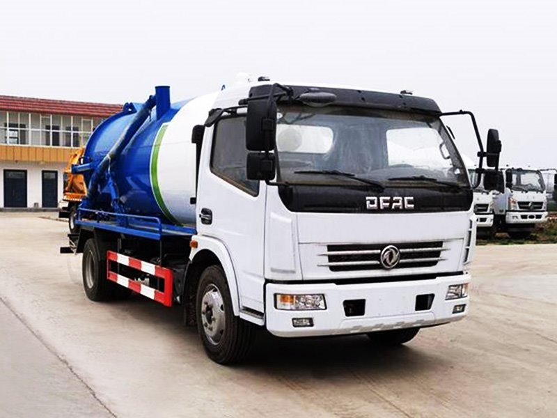 東風(fēng)清洗吸污兩用車(chē)報(bào)價(jià)