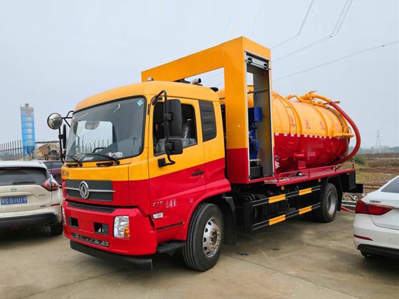 東風天錦清洗吸污車廠家