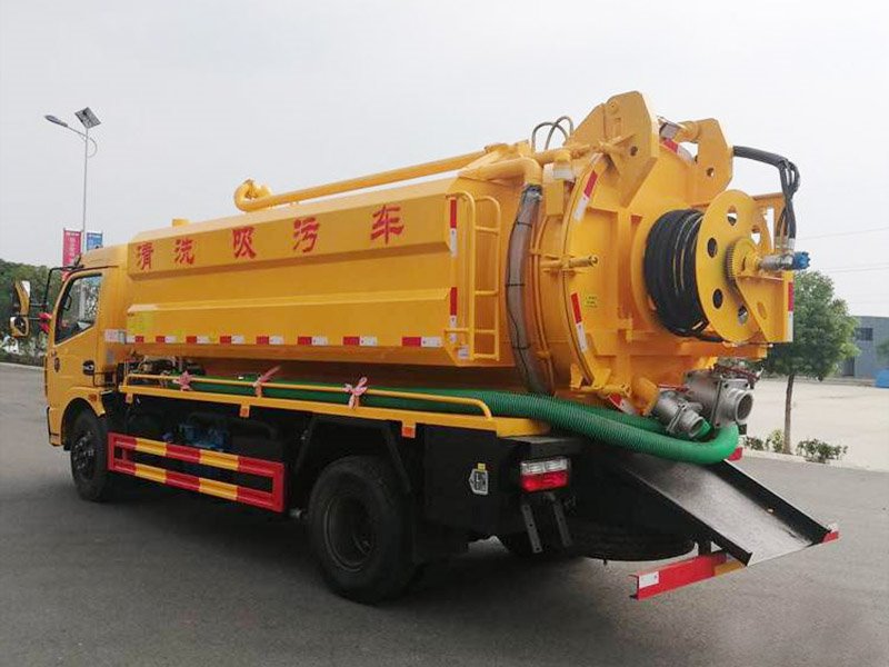 8方清洗吸污兩用車到哪兒買