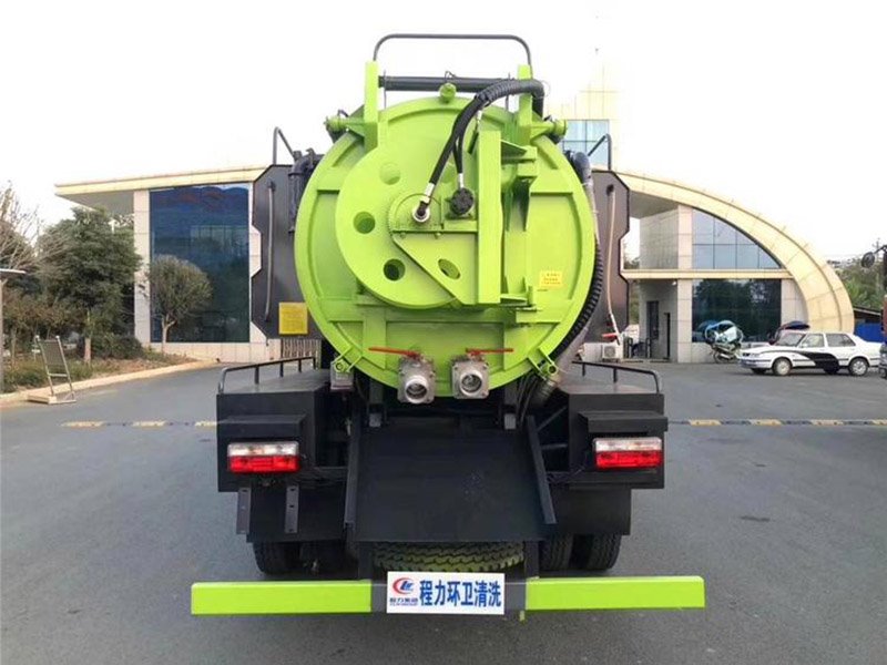黃牌東風(fēng)大多利卡清洗吸污車