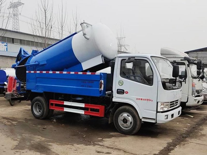 廠(chǎng)家銷(xiāo)售聯(lián)合疏通車(chē)清洗吸污運(yùn)輸車(chē)