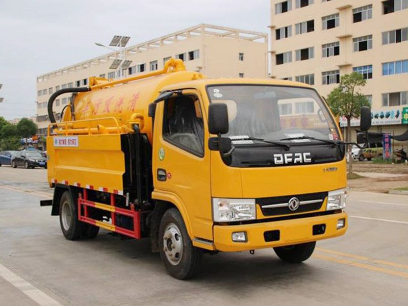 東風(fēng)小多利卡聯(lián)合疏通車