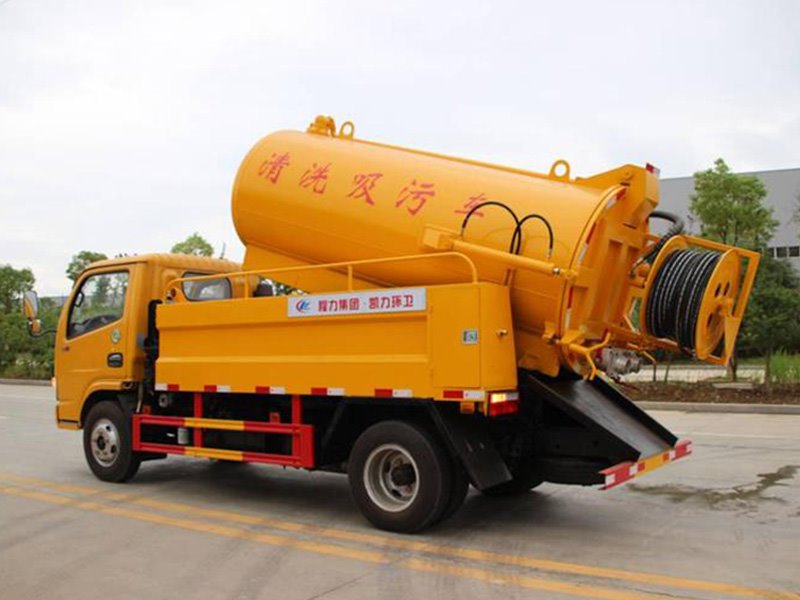 東風(fēng)小多利卡聯(lián)合疏通車