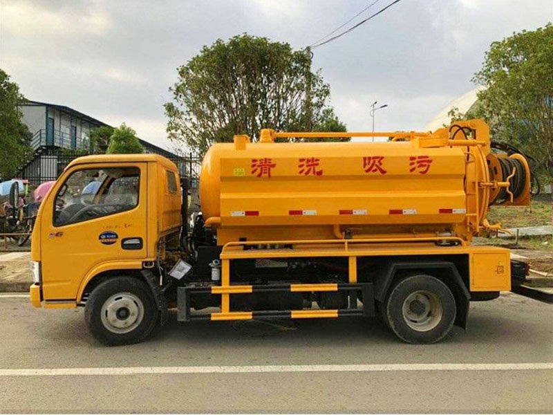 東風(fēng)5方吸污帶高壓清洗車報(bào)價(jià)
