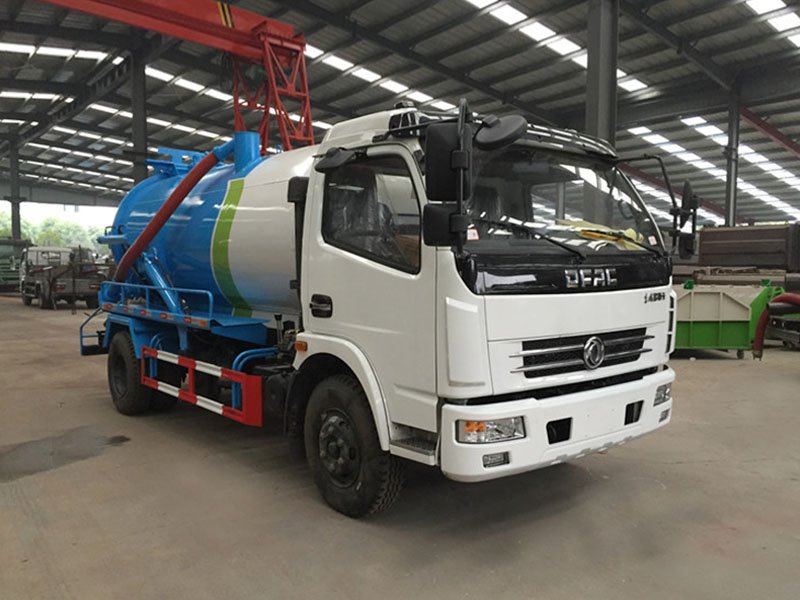 清洗吸污車廠家訂做價(jià)格實(shí)惠