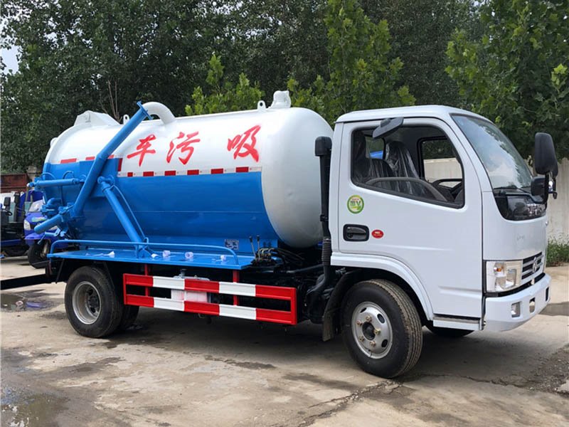 現(xiàn)車直銷市政環(huán)衛(wèi)多功能清洗吸污車