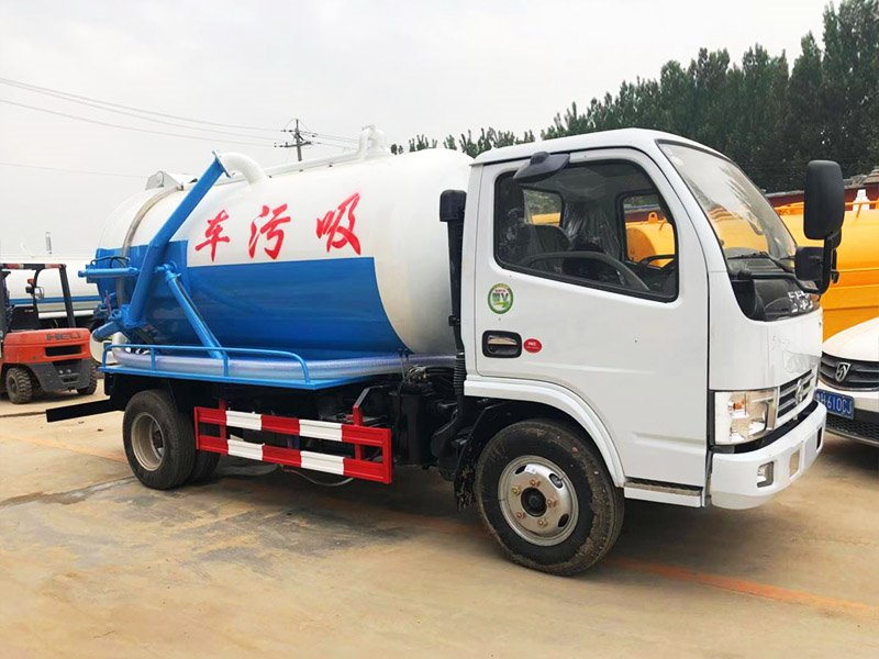 東風(fēng)真空清洗吸污車廠家