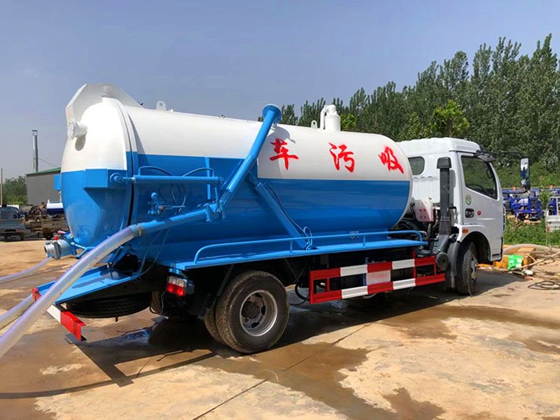東風(fēng)真空清洗吸污車廠家
