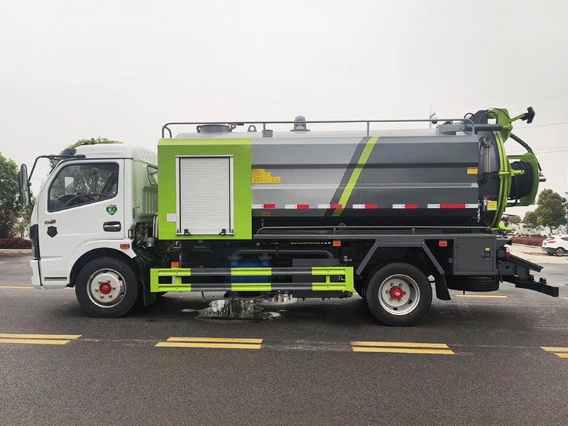 東風小多利卡清洗吸污車
