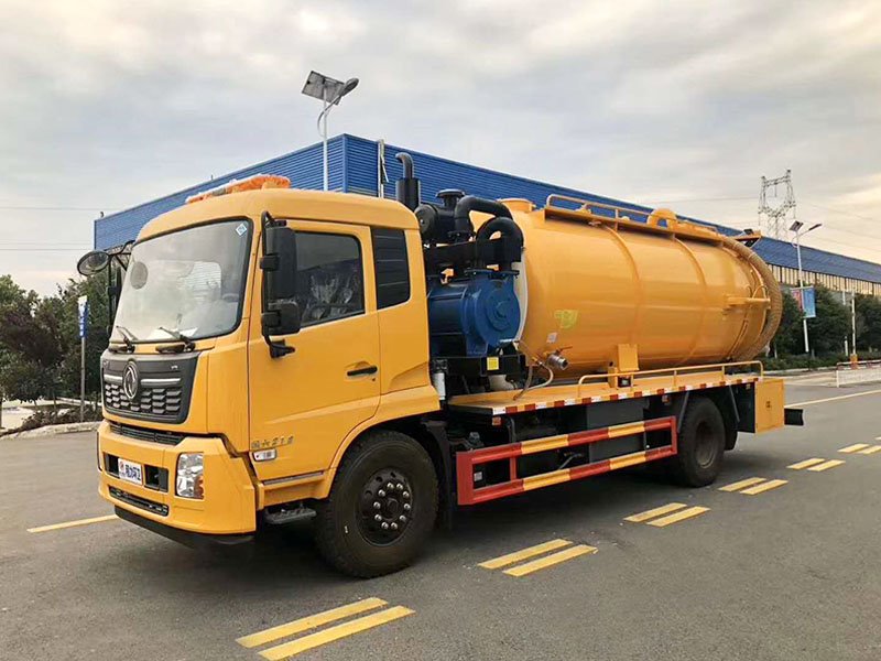 國六管道疏通市政搶修聯(lián)合疏通車