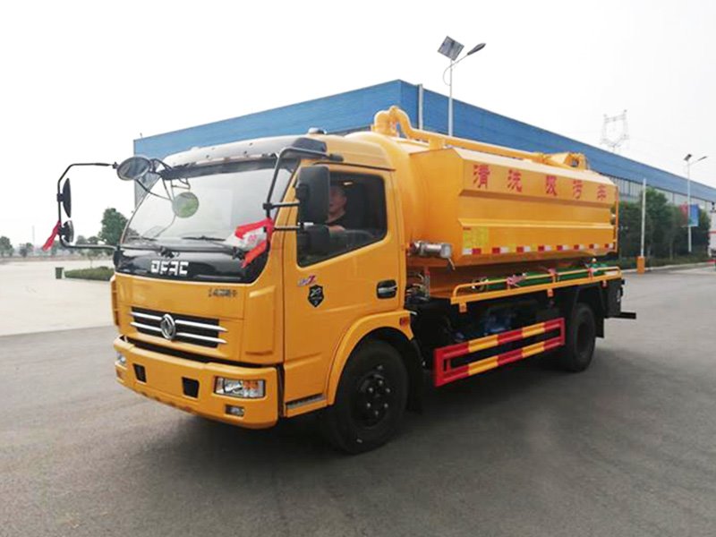 東風(fēng)多利卡清洗吸污兩用車(chē)特色