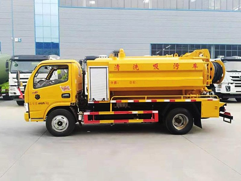 藍(lán)牌高壓清洗吸污車廠家