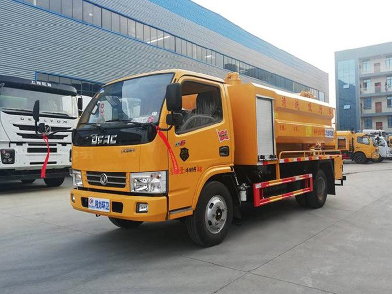 8方清洗吸污兩用車價(jià)格