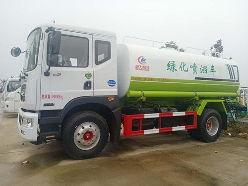 東風多利卡多功能灑水車