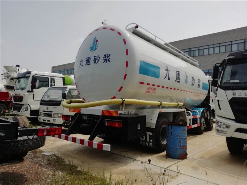 散裝水泥車廠家直銷優(yōu)惠