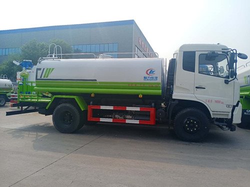 國六東風專用底盤D3v灑水車