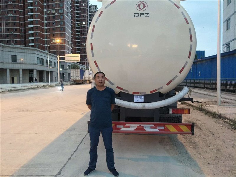 紅巖杰獅散裝水泥罐車在哪買