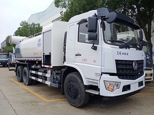 東風(fēng)專用底盤D1綠化灑水車灑車