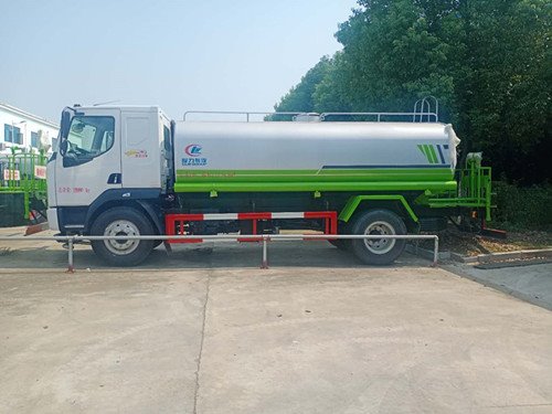 程力柳汽乘龍L3噴霧灑水車