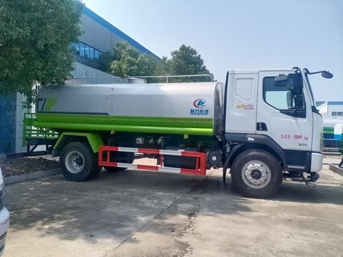 12噸柳汽L3國(guó)六灑水車