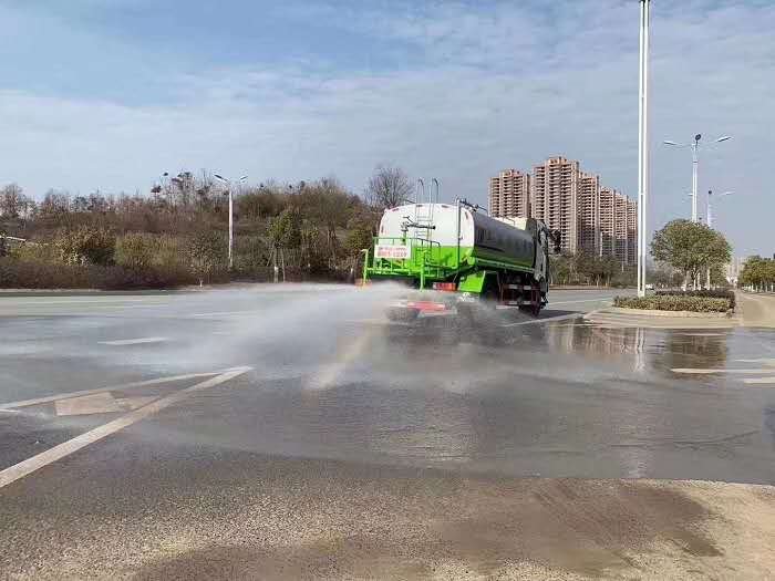 國六一汽解放綠化灑水車