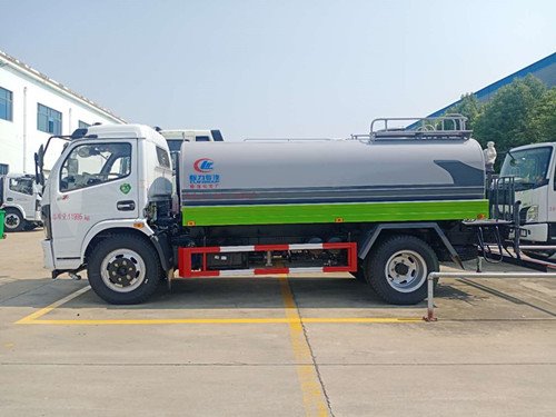 東風(fēng)福瑞卡國六噴霧灑水車