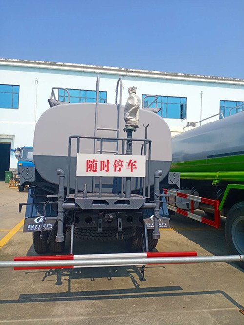 東風(fēng)福瑞卡國六噴霧灑水車