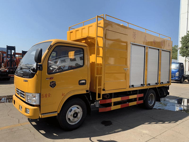 新型糞便污水凈化車(chē)