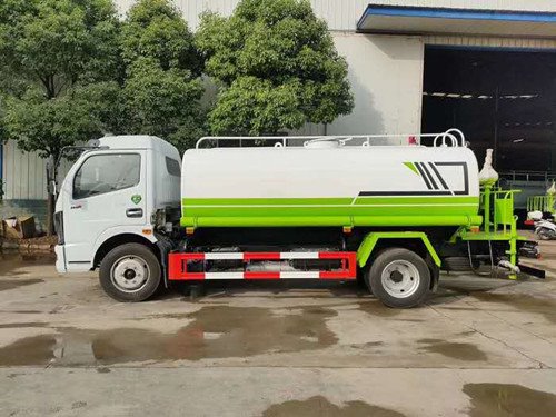 東風(fēng)凱普特9噸灑水車