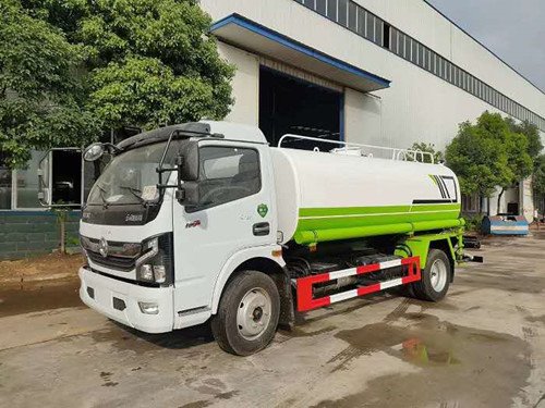 東風(fēng)凱普特9噸灑水車