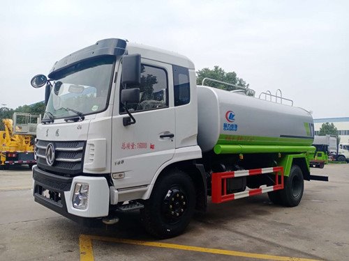 東風(fēng)系列K6噴霧灑水車