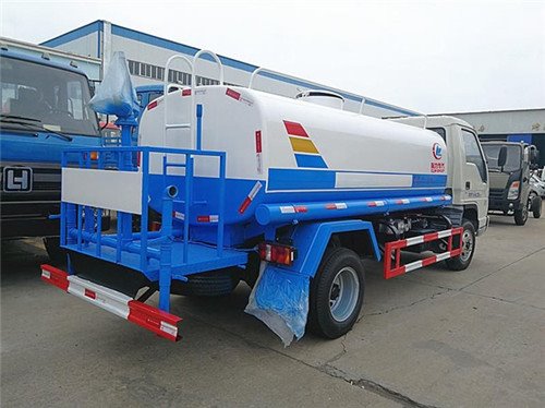 程力福田時(shí)代綠化灑水車(chē)