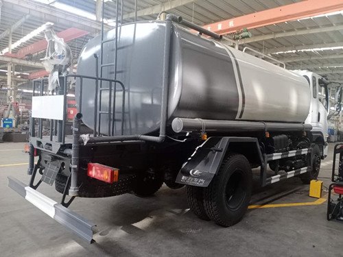東風專用噴化灑水車D1