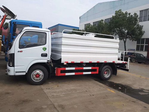 國六5噸小風(fēng)多利卡抑塵車