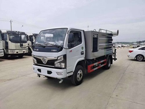 東風(fēng)福瑞卡小5噸抑塵車