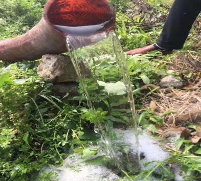 能進市區(qū)的藍牌污水凈化處理車
