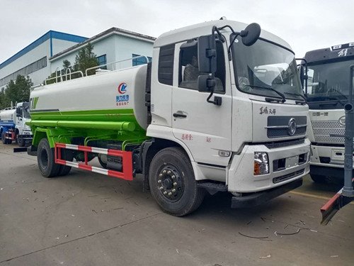 東風(fēng)天錦原裝專用底盤噴霧灑水車
